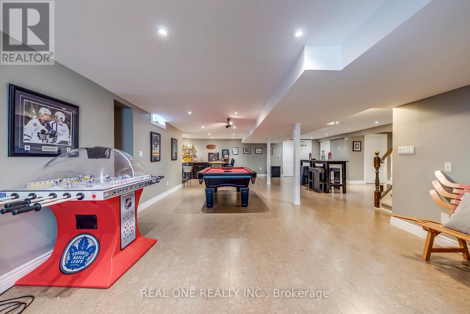 1340 Greeneagle Drive, Oakville, Ontario  L6M 2M9 - Photo 40 - W12411395