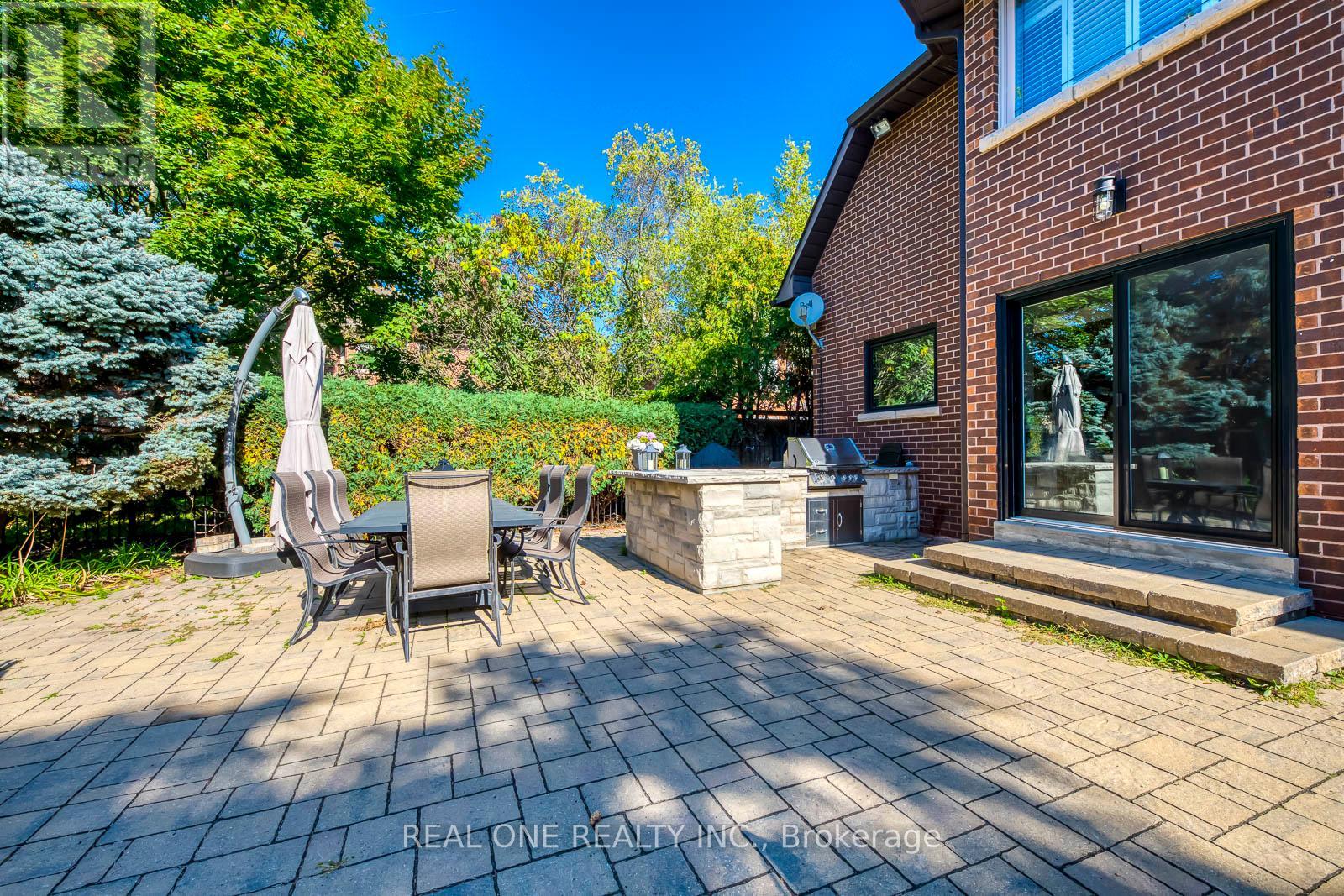 1340 Greeneagle Drive, Oakville, Ontario  L6M 2M9 - Photo 45 - W12411395