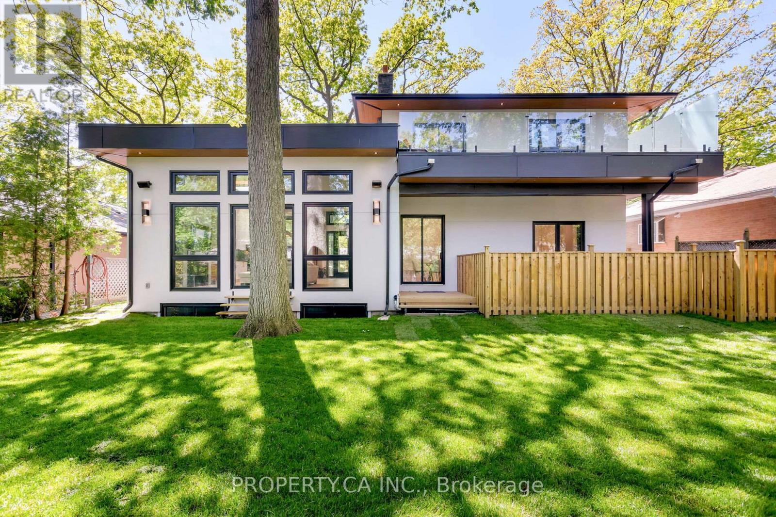 58 Farningham Crescent, Toronto, Ontario  M9B 3B6 - Photo 36 - W12411474