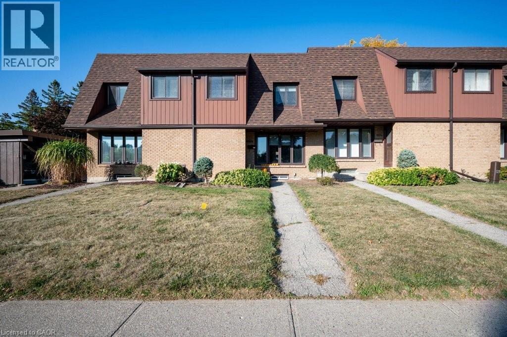 130 KINGSWOOD Drive Unit# 33, Kitchener, Ontario