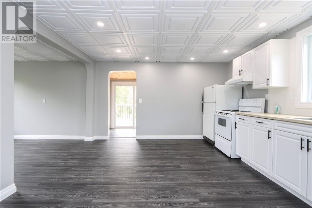 573 Hwy 144, Onaping Falls, Ontario  P0M 2C0 - Photo 20 - 2124451