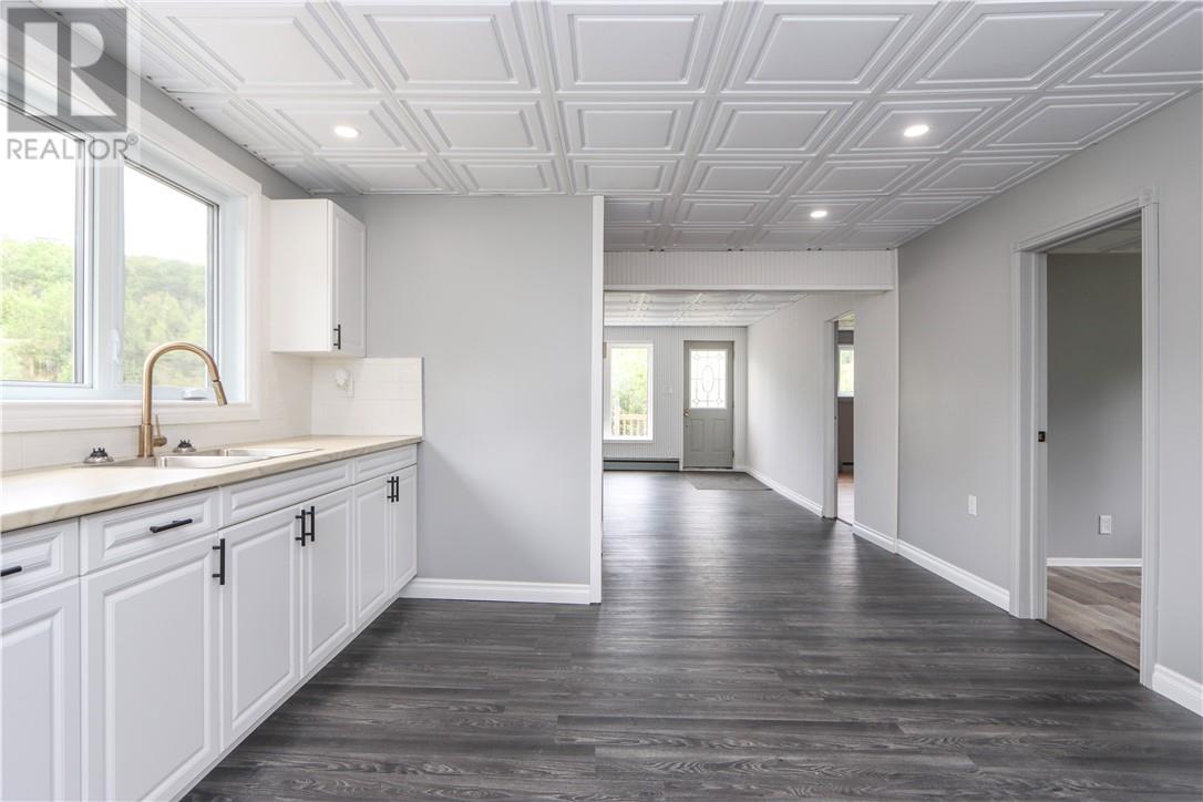 573 Hwy 144, Onaping Falls, Ontario  P0M 2C0 - Photo 15 - 2124451