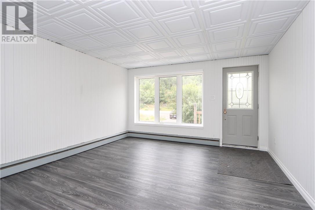 573 Hwy 144, Onaping Falls, Ontario  P0M 2C0 - Photo 8 - 2124451