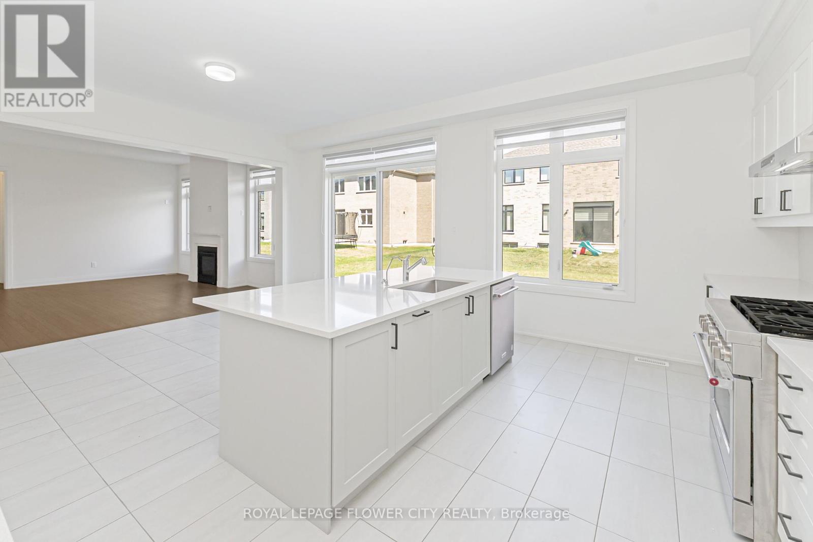 11 Wintergreen Lane N, Adjala-Tosorontio (Colgan), Ontario  L0G 1W0 - Photo 24 - N12385737