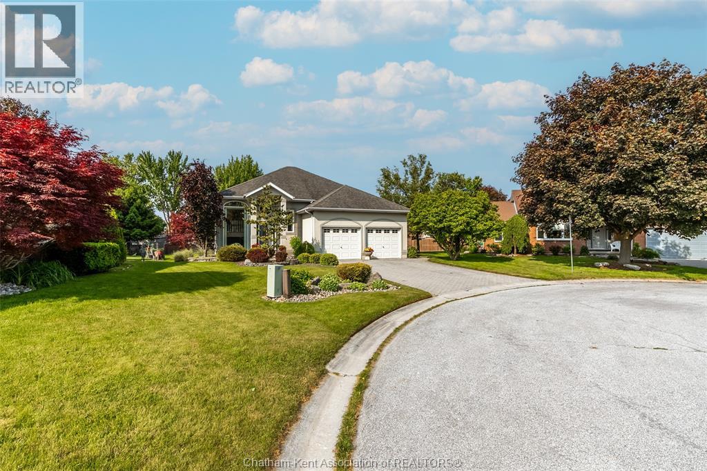 MLS# 25020052: 7 Westminister COURT, Chatham, Canada