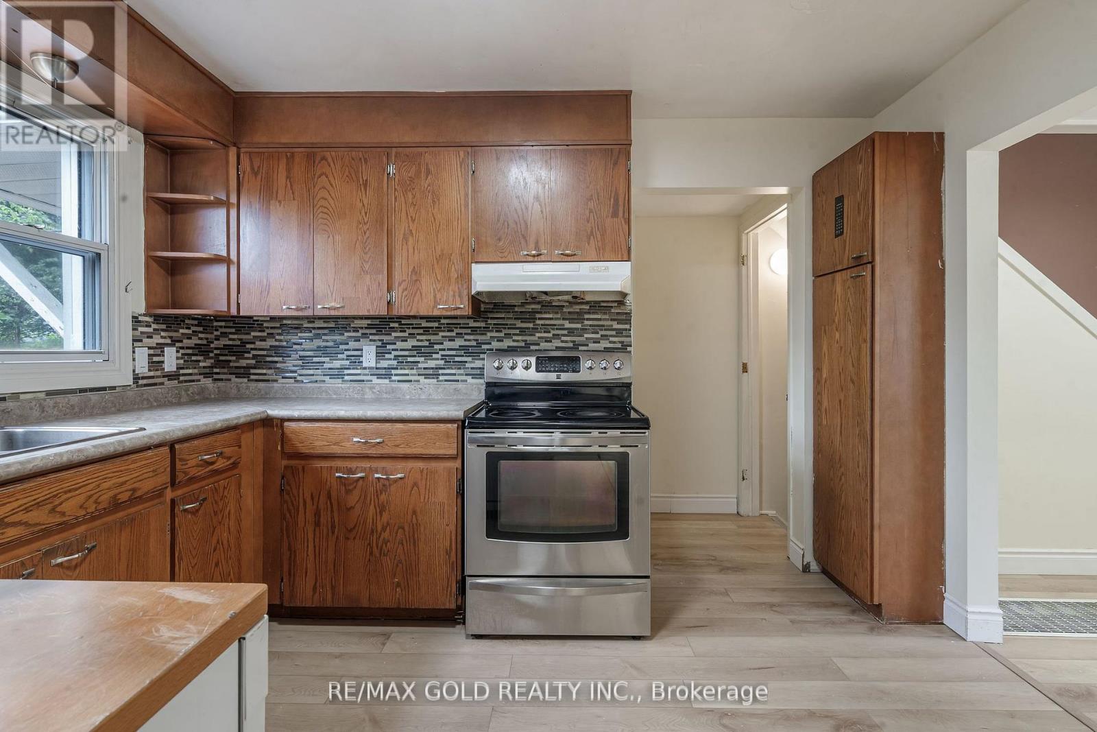 171 Rhine Avenue, London East, Ontario  N5Y 1C7 - Photo 8 - X12411374