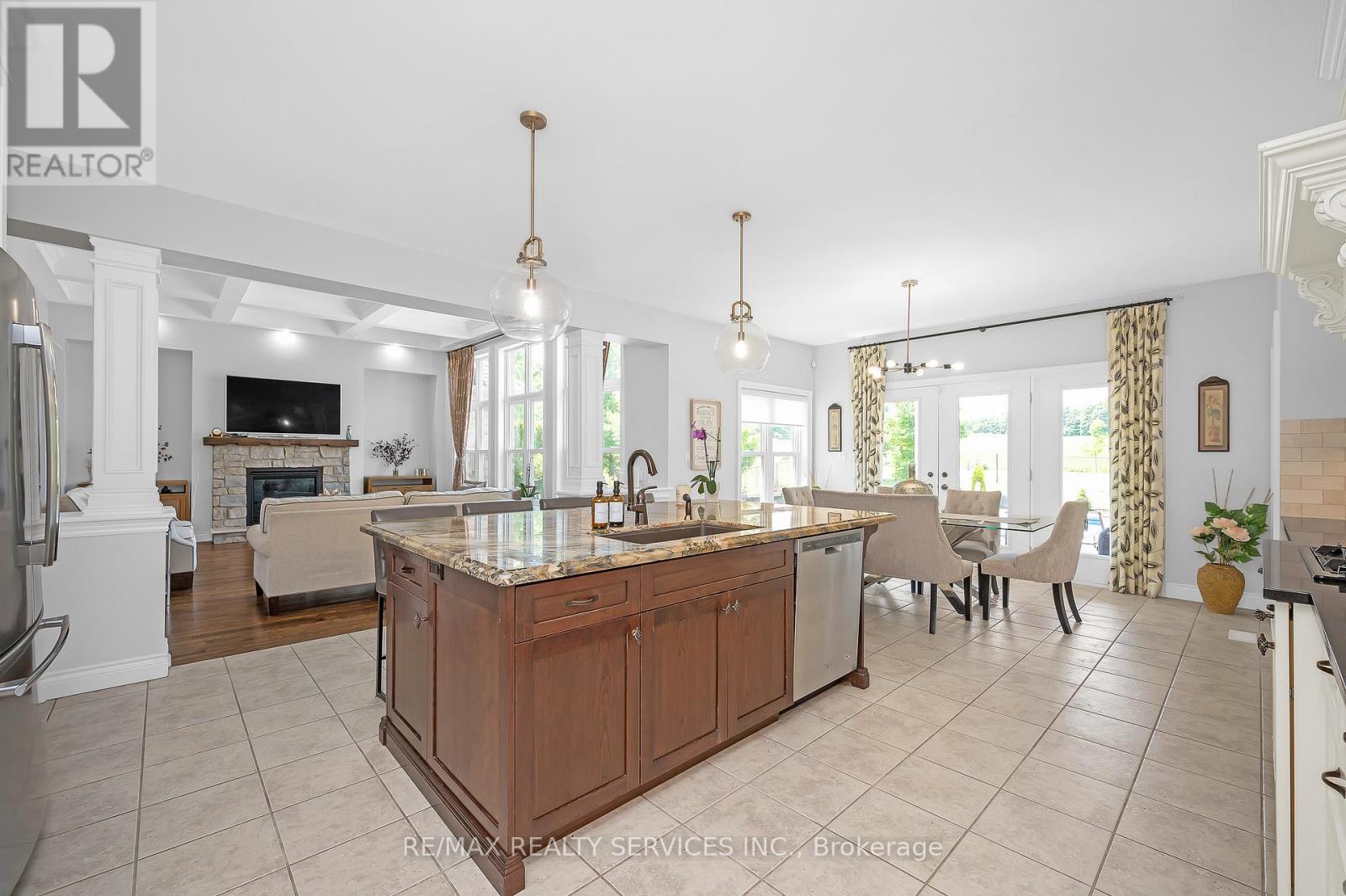 23 Old Ruby Lane, Puslinch, Ontario N0B 2J0 - Photo 17 - X12411389