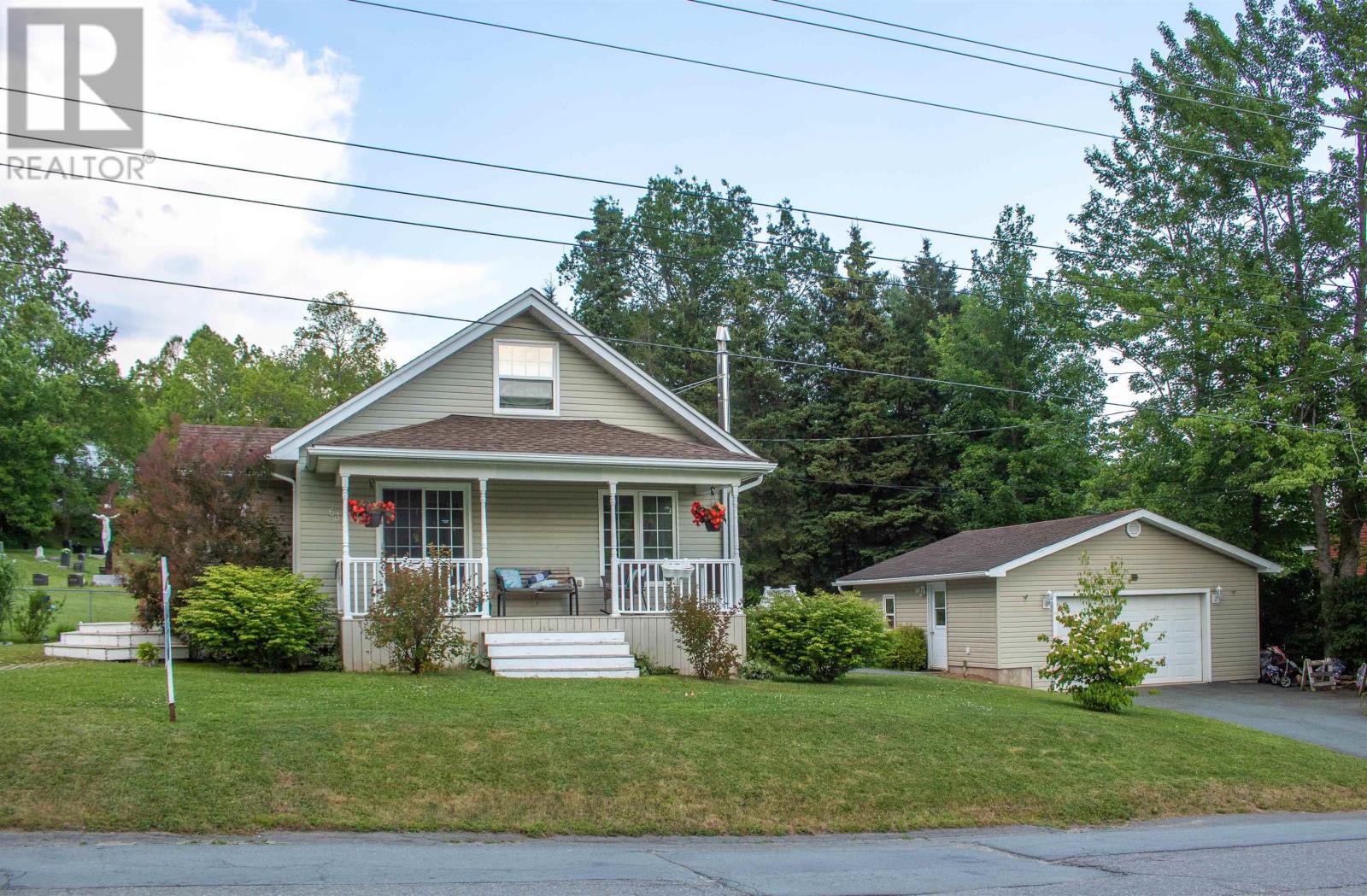 637 Wiley Avenue, Windsor, Nova Scotia  B0N 2T0 - Photo 3 - 202516697