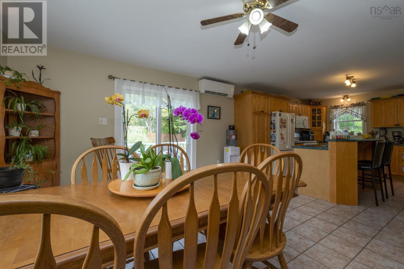 637 Wiley Avenue, Windsor, Nova Scotia  B0N 2T0 - Photo 8 - 202516697