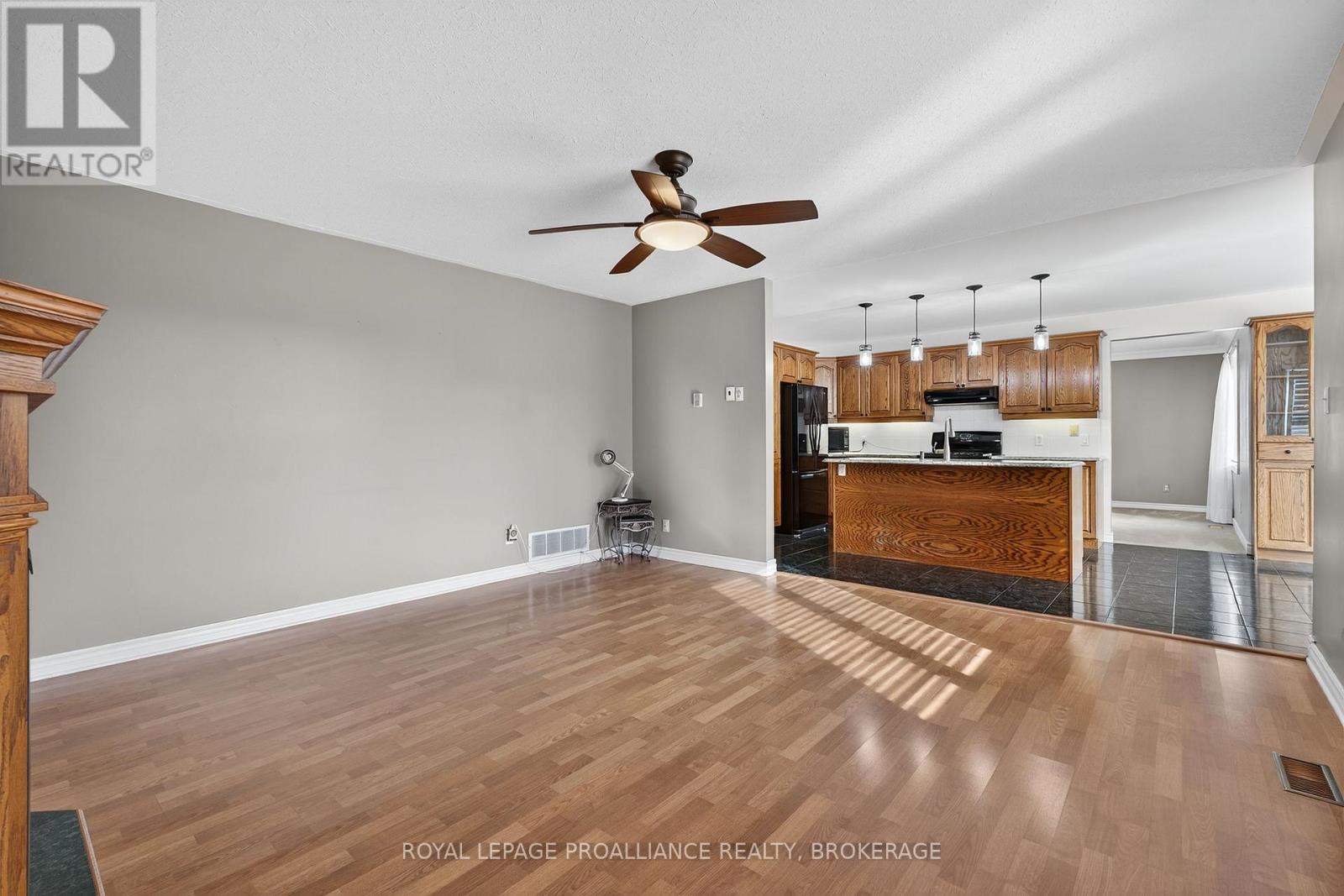 520 Citation Crescent, Kingston, Ontario  K7M 8W2 - Photo 11 - X12411733