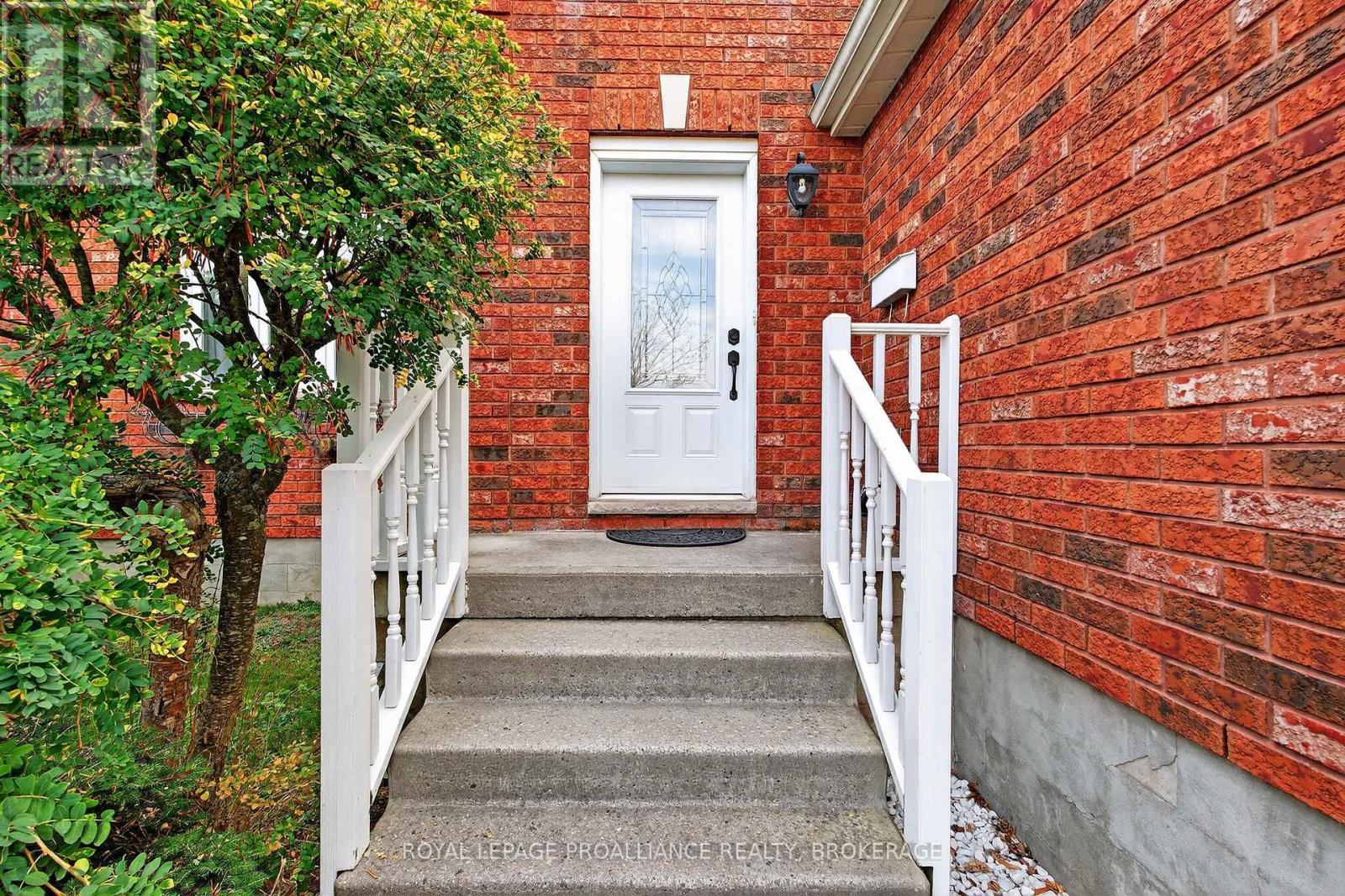 Property at 520 CITATION CRESCENT image 3