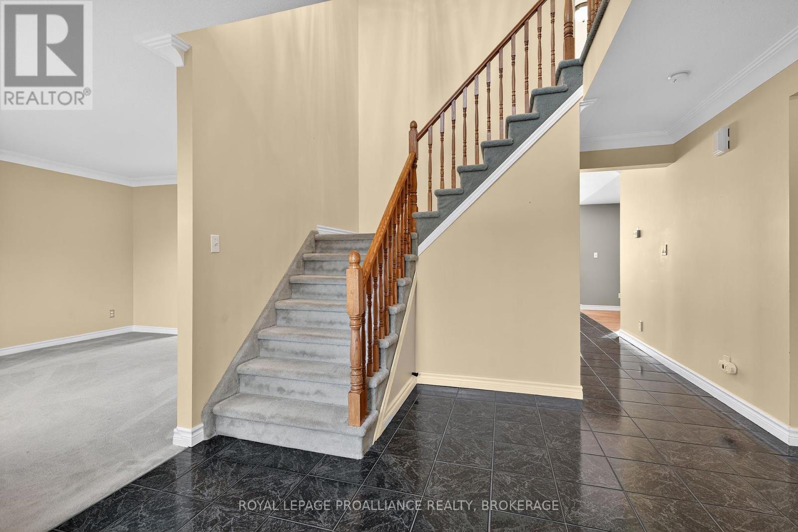 Property at 520 CITATION CRESCENT image 5