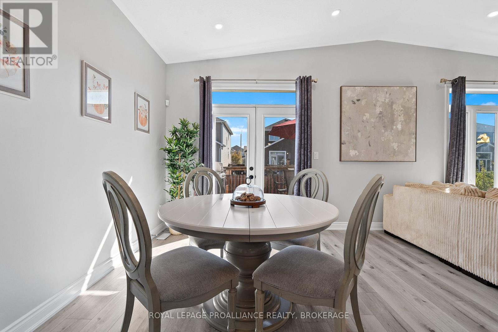 1556 Albany Drive, Kingston (City Northwest), Ontario  K7P 0L9 - Photo 11 - X12411783