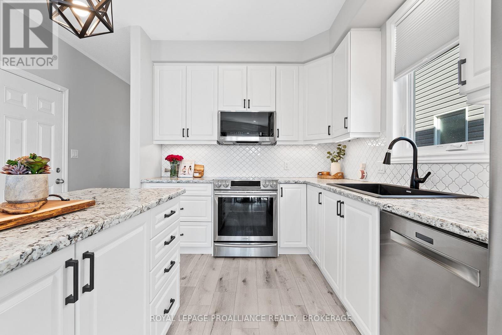 1556 Albany Drive, Kingston (City Northwest), Ontario  K7P 0L9 - Photo 15 - X12411783