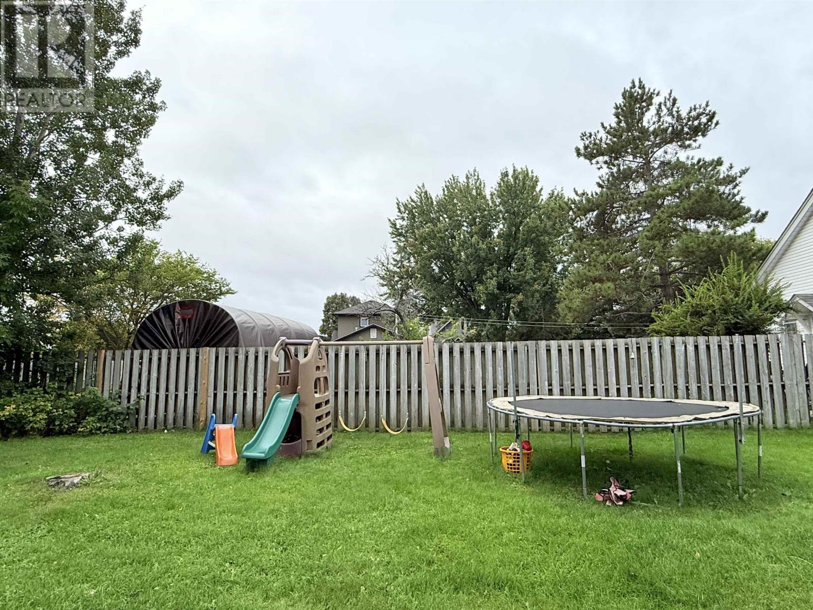 9 Ruttan St, Thunder Bay, Ontario  P7A 5C4 - Photo 24 - TB252801