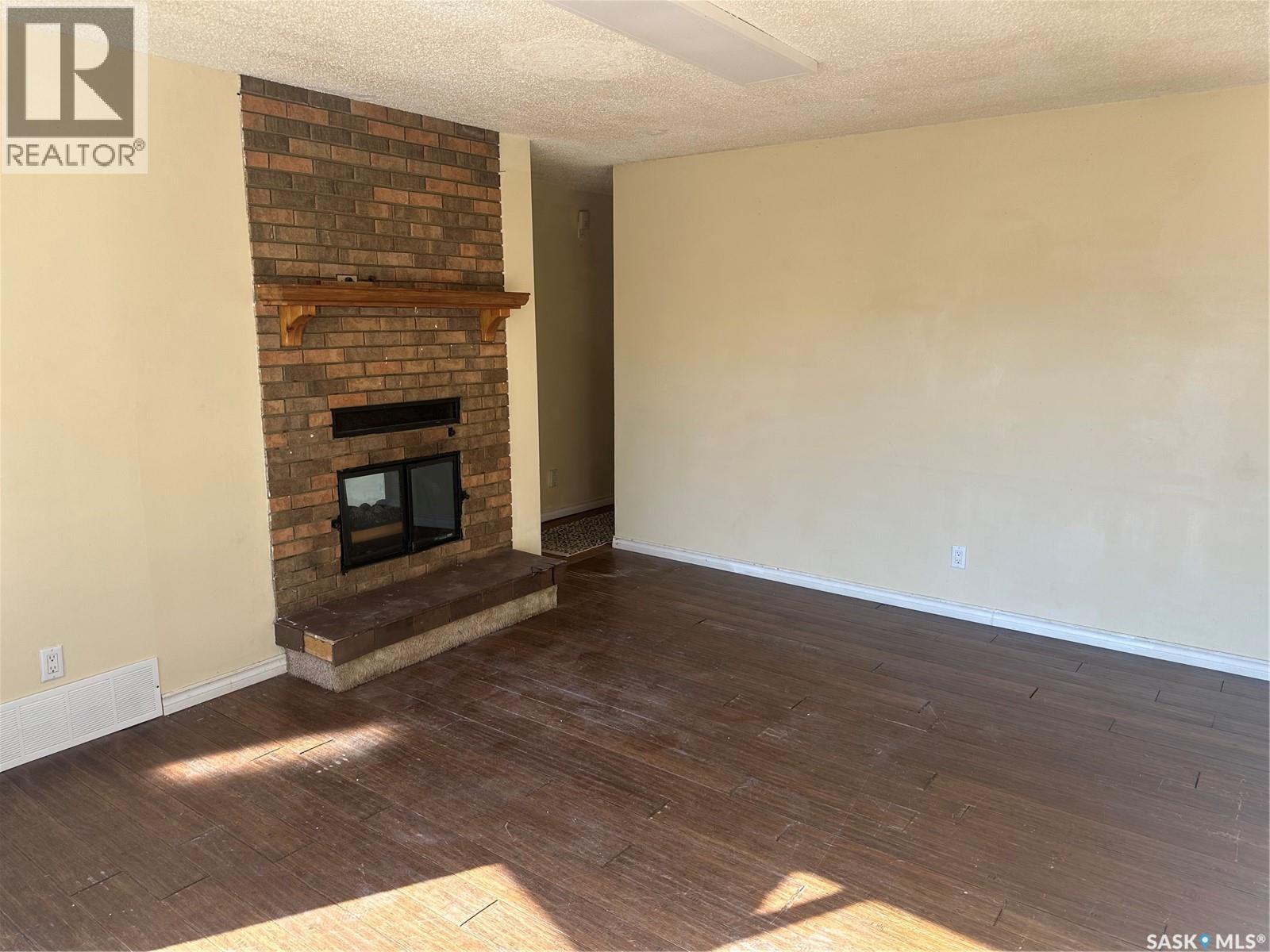 630 Elphinstone Street, Regina, Saskatchewan  S4T 3K9 - Photo 4 - SK016378