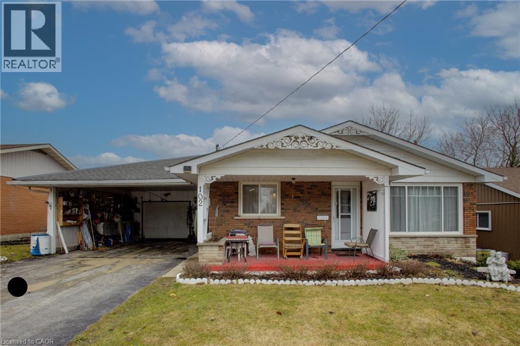 102 BYELAND Drive, Mount Forest, Ontario
