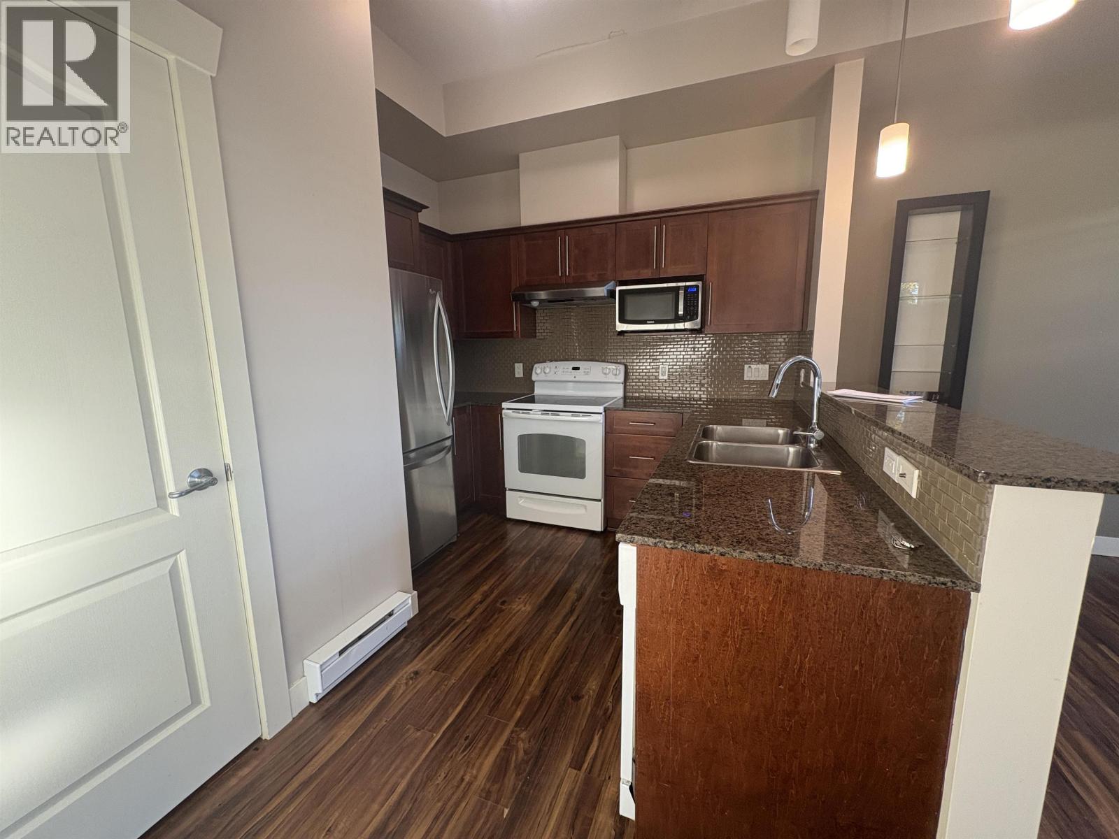 1 6538 Elgin Avenue, Burnaby, British Columbia  V5H 3S6 - Photo 6 - R3049508