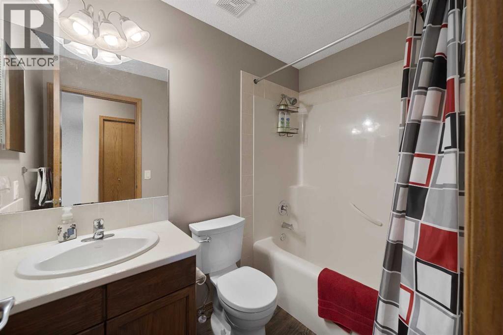 424 Stonegate Road Nw, Airdrie, Alberta  T4B 2Z9 - Photo 15 - A2258063