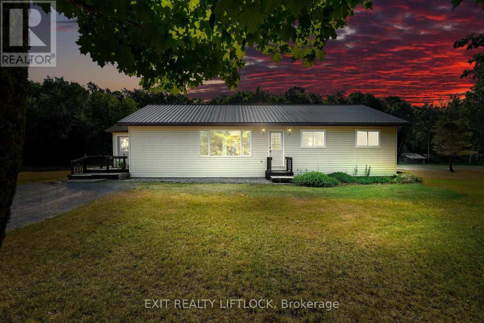 45 Godolphin Road, Trent Hills (Warkworth), Ontario  K0K 3K0 - Photo 3 - X12411791