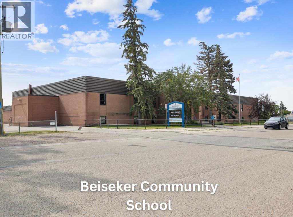 3 Clover Crescent, Beiseker, Alberta  T0M 0G0 - Photo 18 - A2257717