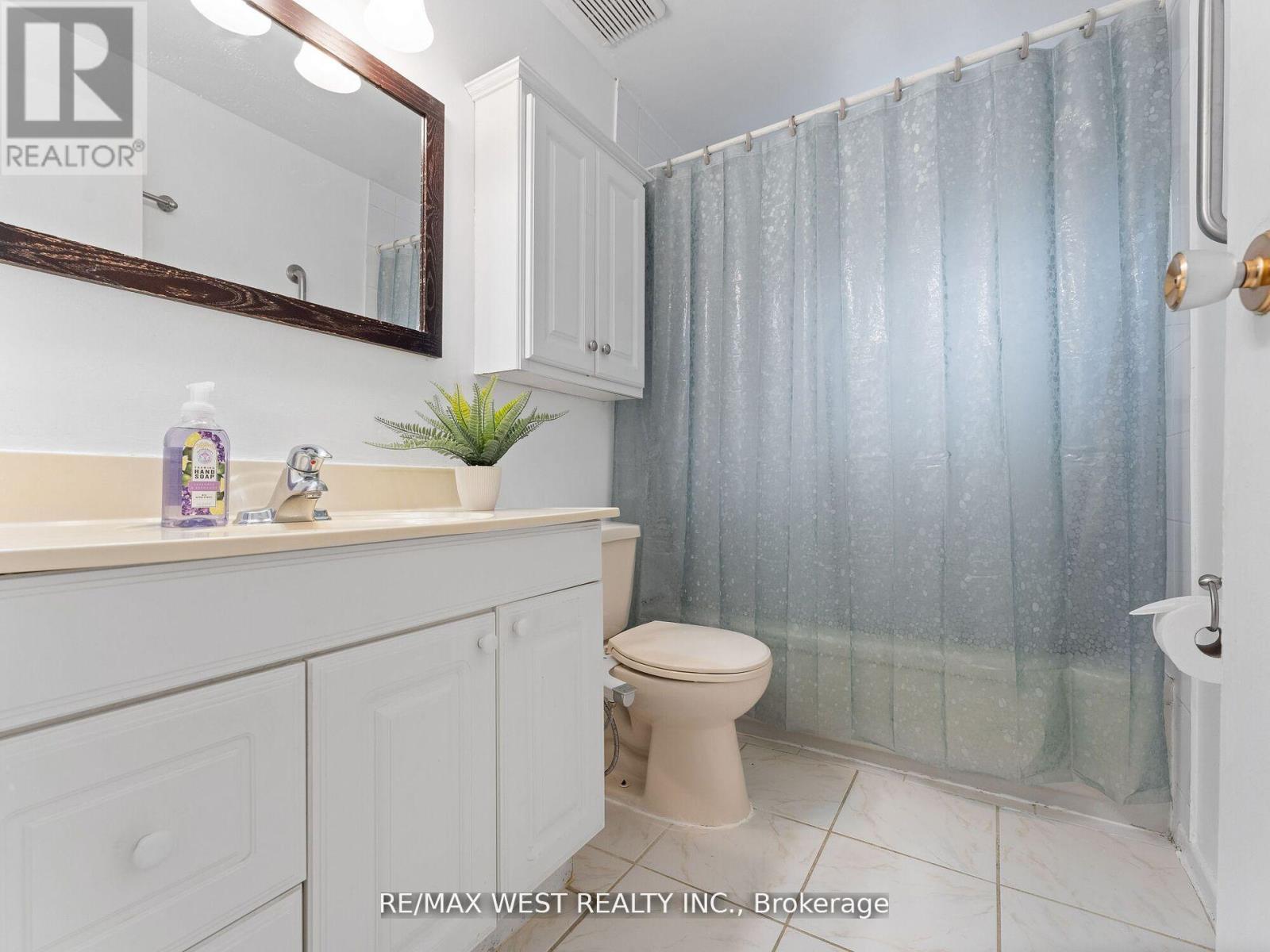 94 Plum Tree Way, Toronto, Ontario  M2R 3J1 - Photo 14 - C12411498