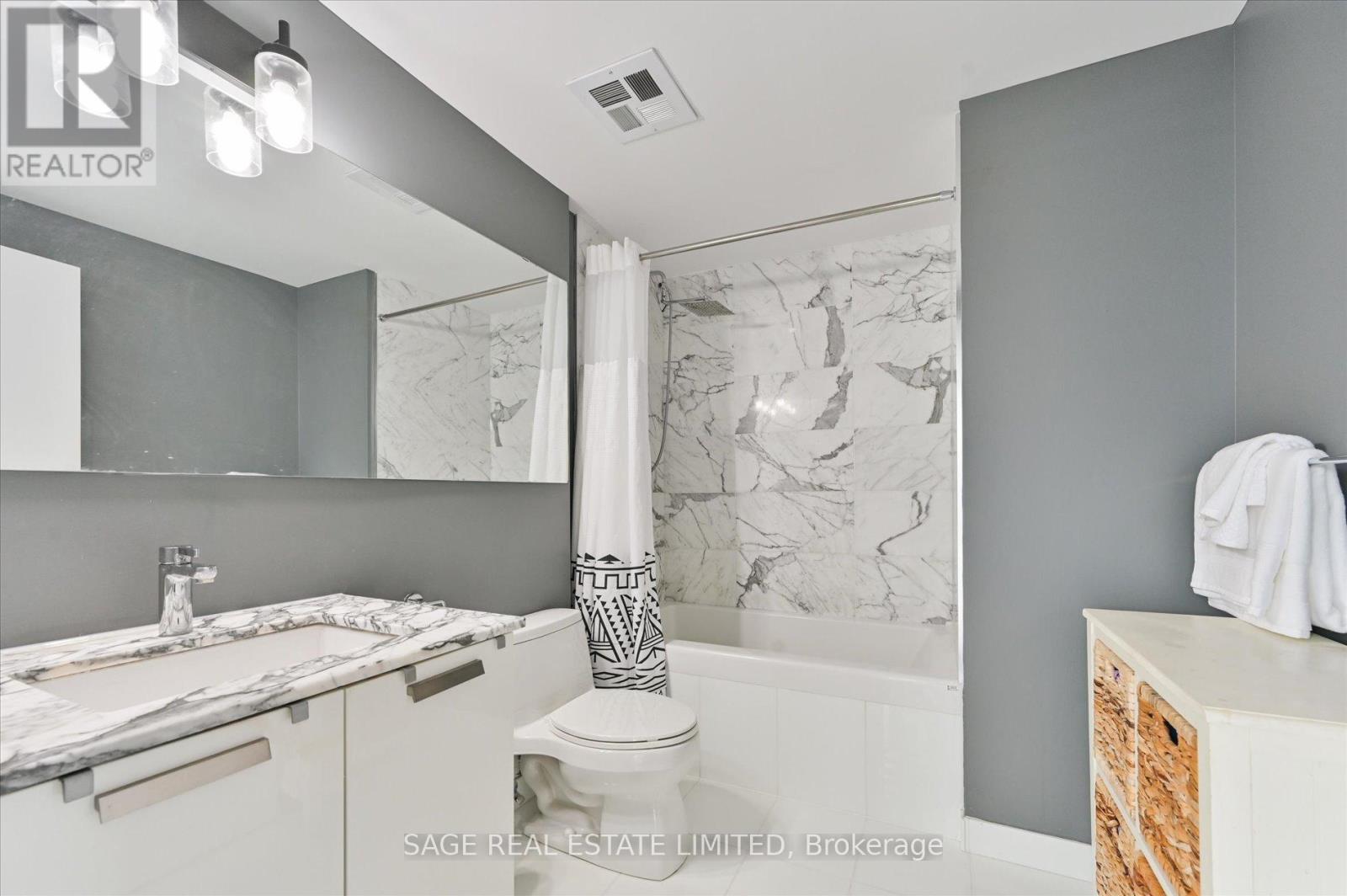 507 - 1815 Yonge Street, Toronto, Ontario  M4S 1X8 - Photo 17 - C12411572