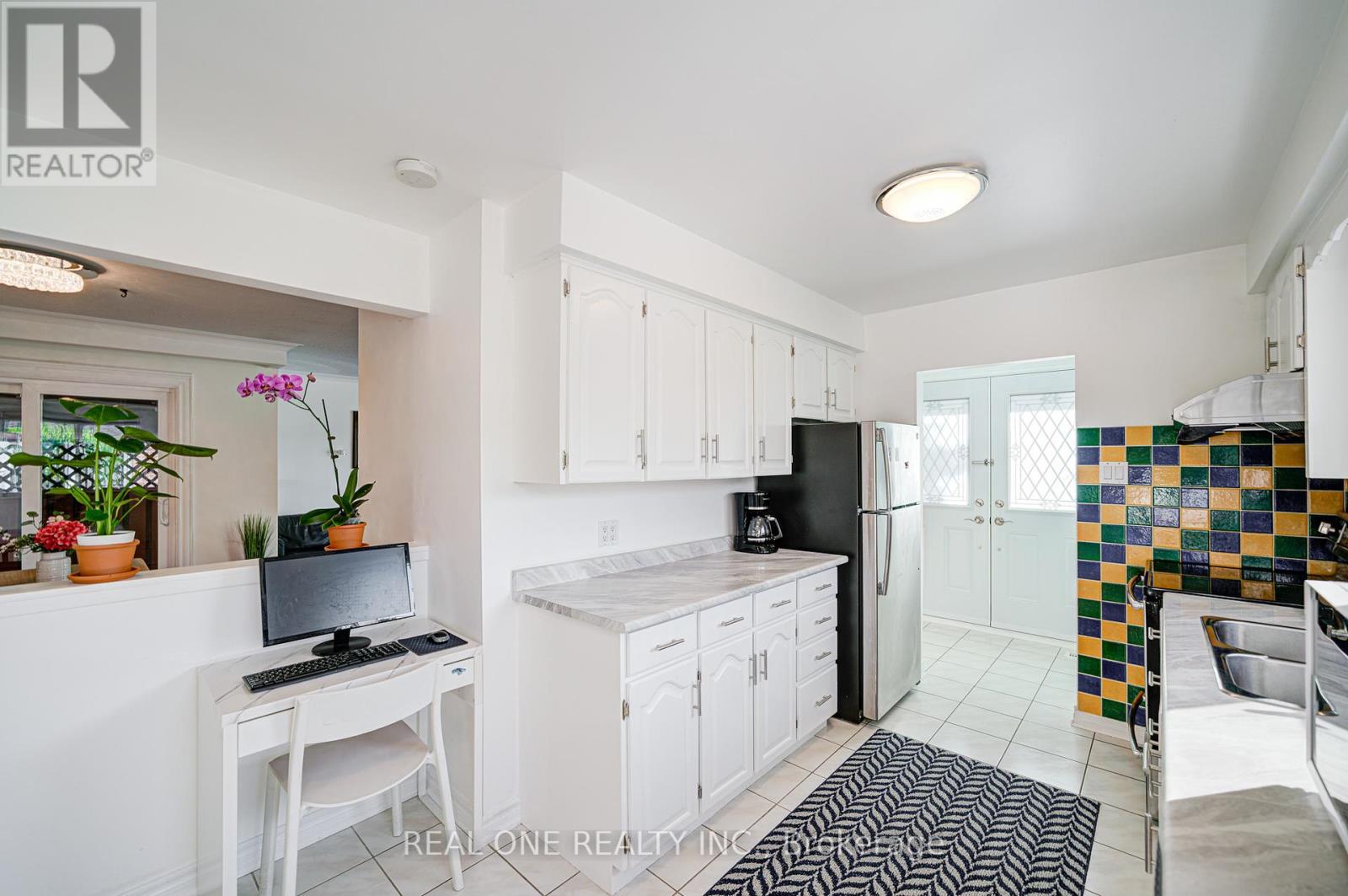 122 Marilake Drive, Toronto (Agincourt South-Malvern West), Ontario  M1S 1V9 - Photo 14 - E12411499