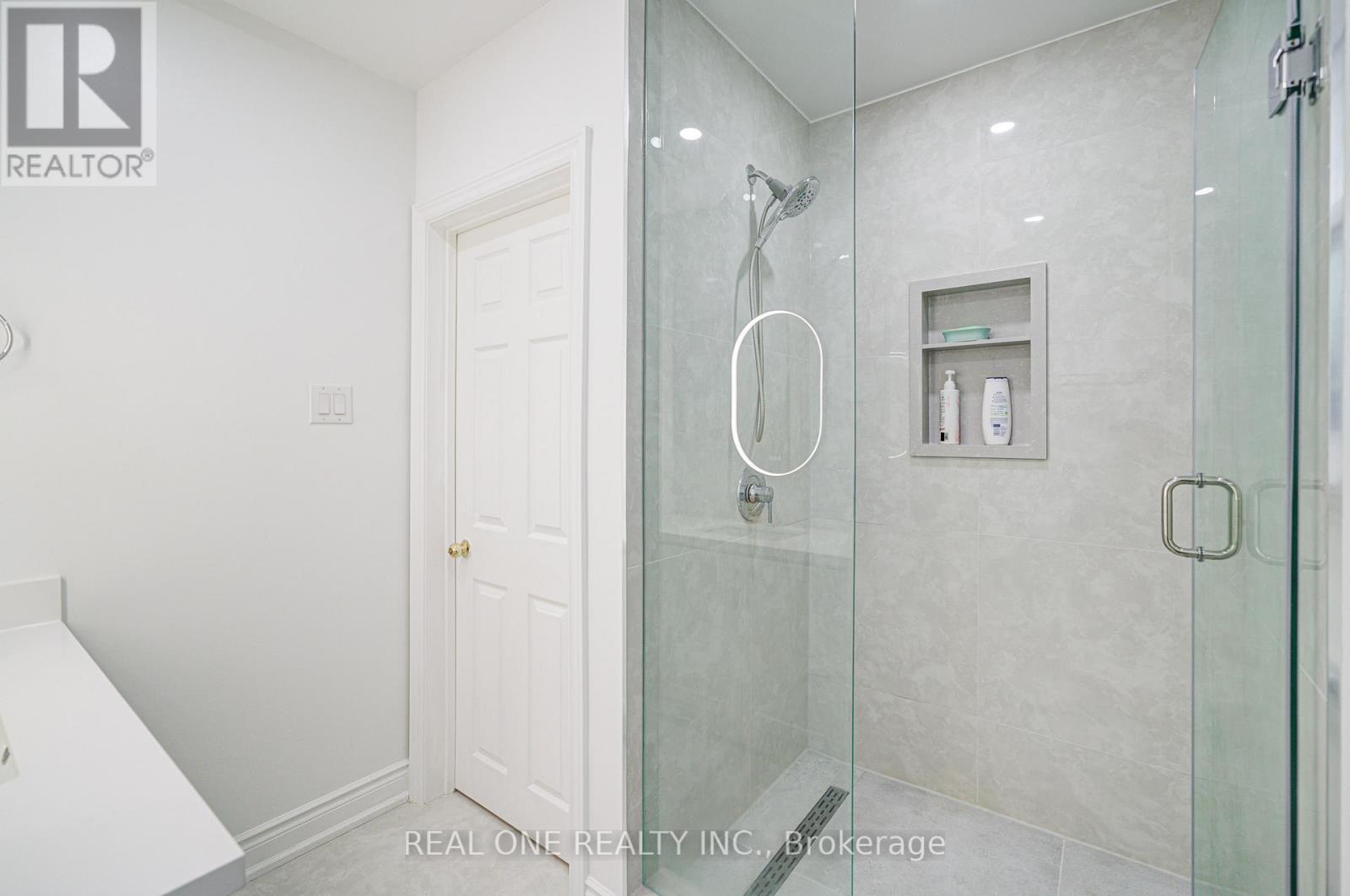 122 Marilake Drive, Toronto (Agincourt South-Malvern West), Ontario  M1S 1V9 - Photo 19 - E12411499