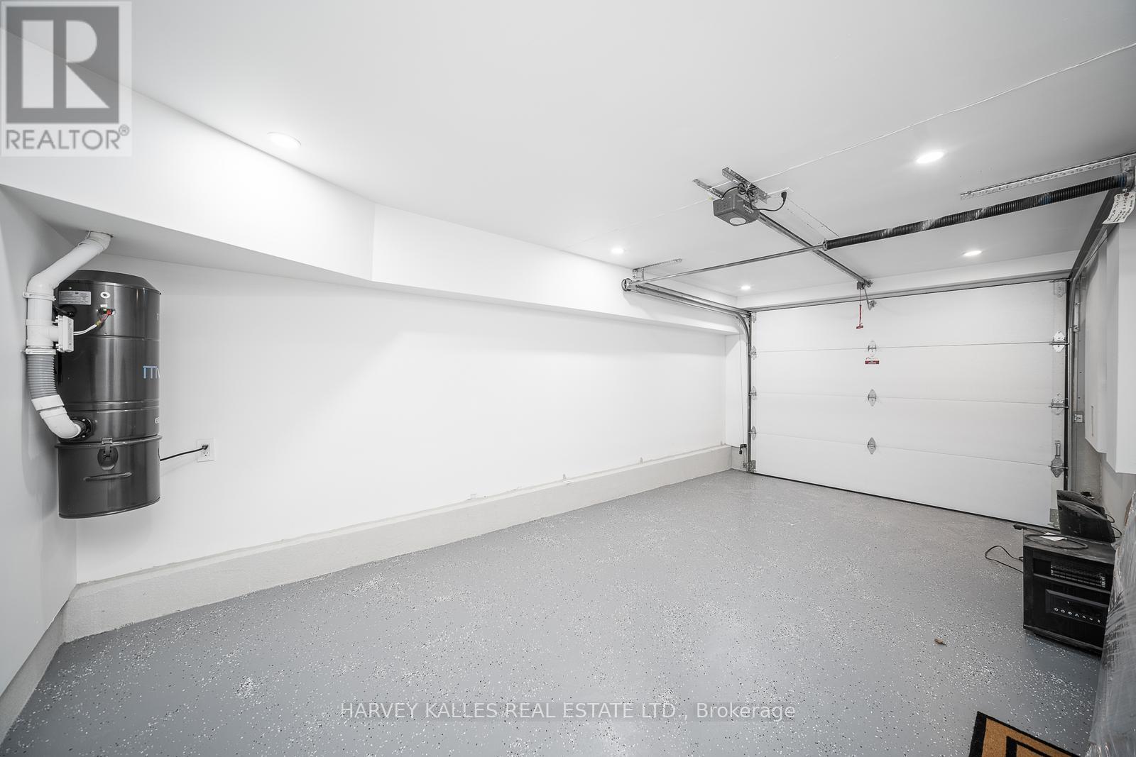 67 Lesmount Avenue, Toronto, Ontario  M4J 3V7 - Photo 33 - E12411654