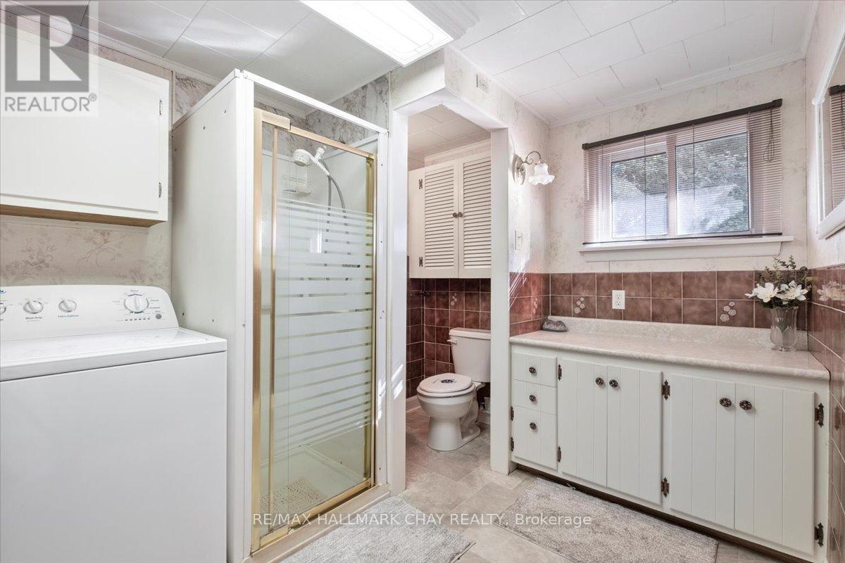 63 King Street S, New Tecumseth, Ontario  L9R 1B6 - Photo 14 - N12411493