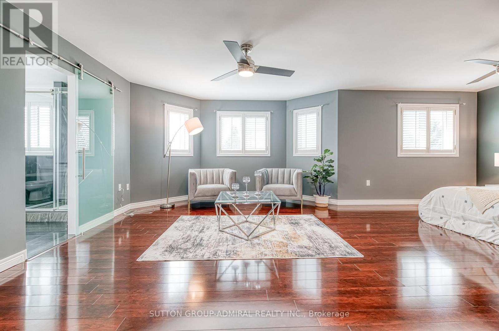 11 Saint Avenue, Bradford West Gwillimbury, Ontario  L3Z 3E6 - Photo 18 - N12411539