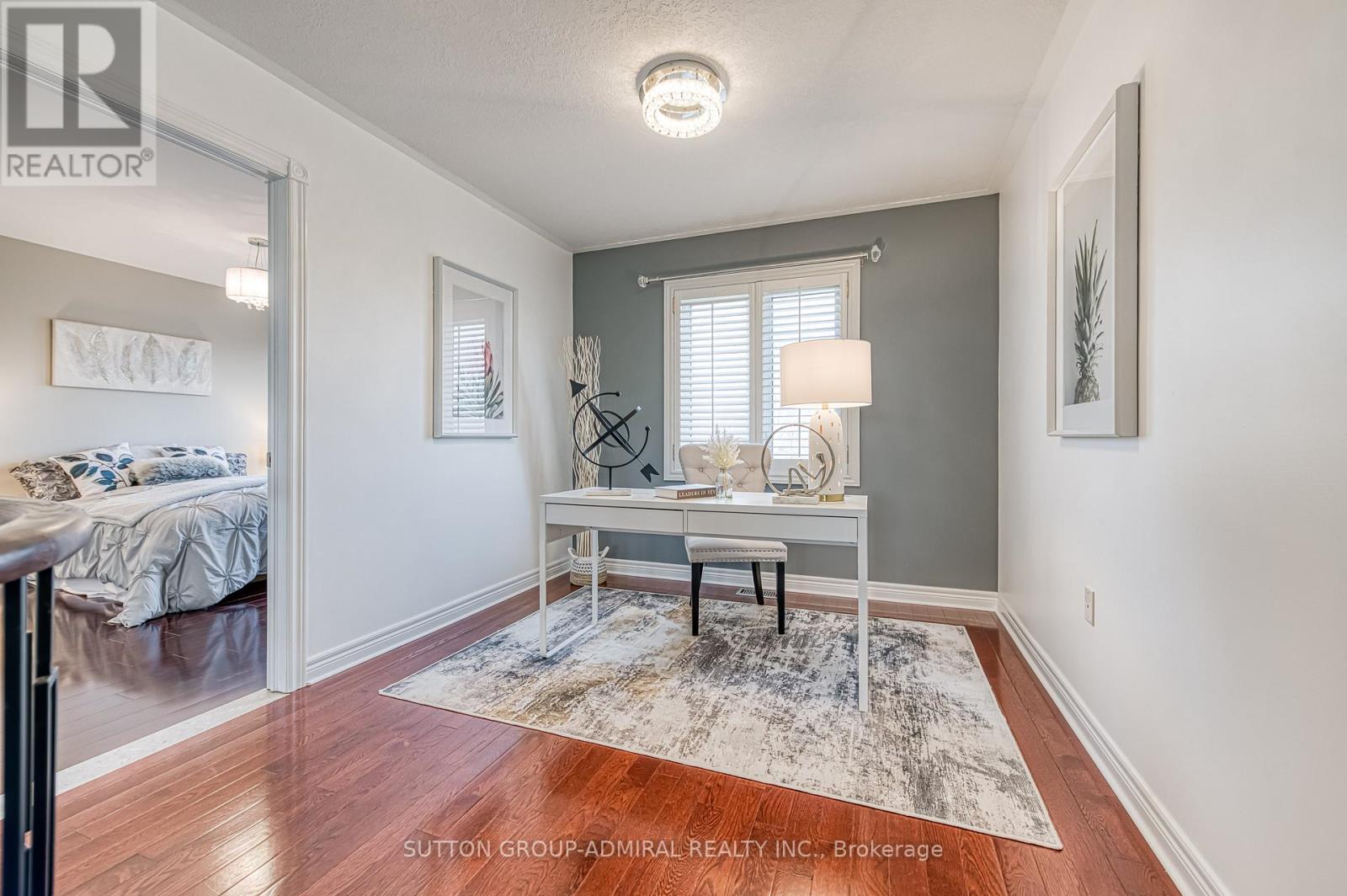 11 Saint Avenue, Bradford West Gwillimbury, Ontario  L3Z 3E6 - Photo 23 - N12411539