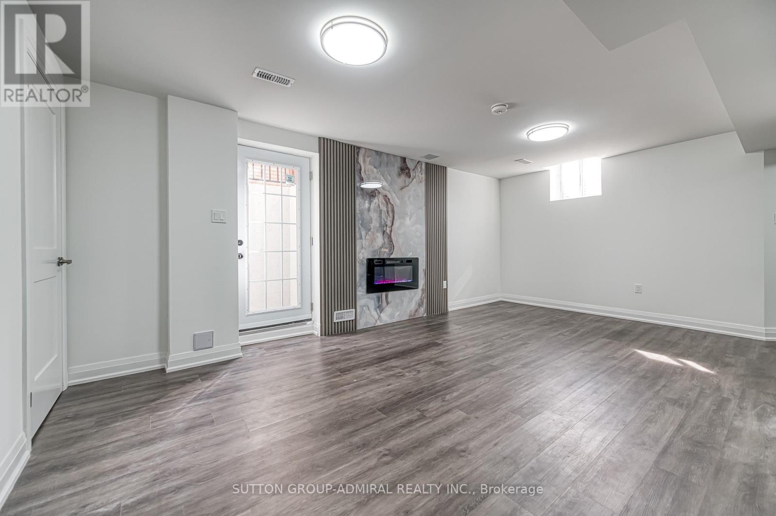 11 Saint Avenue, Bradford West Gwillimbury, Ontario  L3Z 3E6 - Photo 30 - N12411539