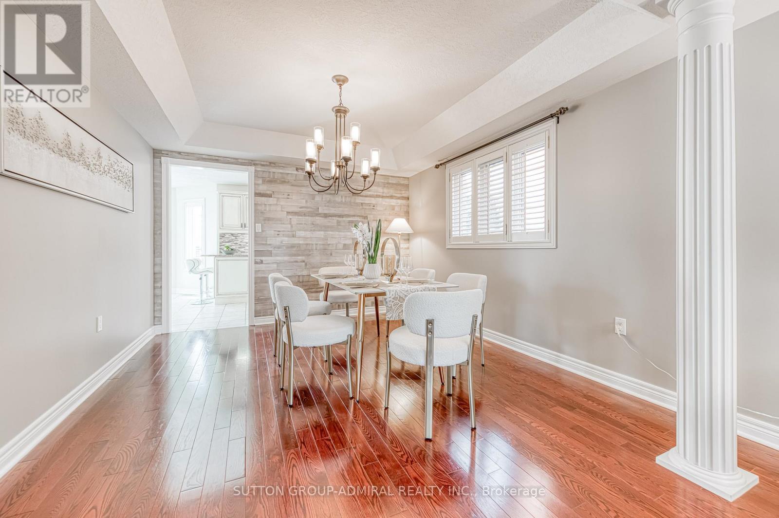 11 Saint Avenue, Bradford West Gwillimbury, Ontario  L3Z 3E6 - Photo 7 - N12411539