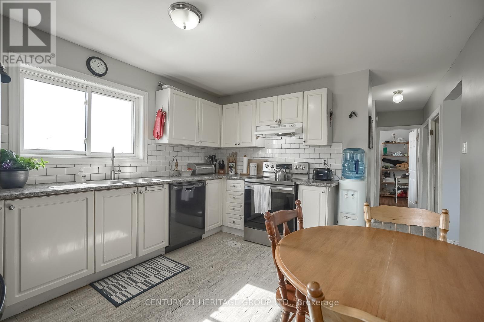 963 Canal Road, Bradford West Gwillimbury, Ontario  L3Z 2A6 - Photo 18 - N12411544