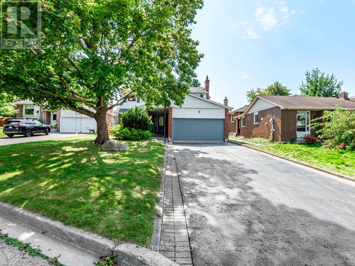 9 Eastman Crescent, Newmarket, Ontario  L3Y 5T9 - Photo 2 - N12411601