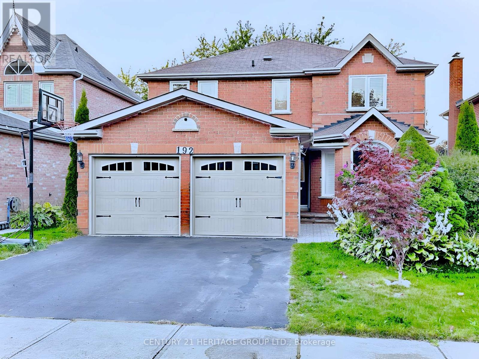 192 Covent Crescent, Aurora, Ontario  L4G 6P9 - Photo 1 - N12411610
