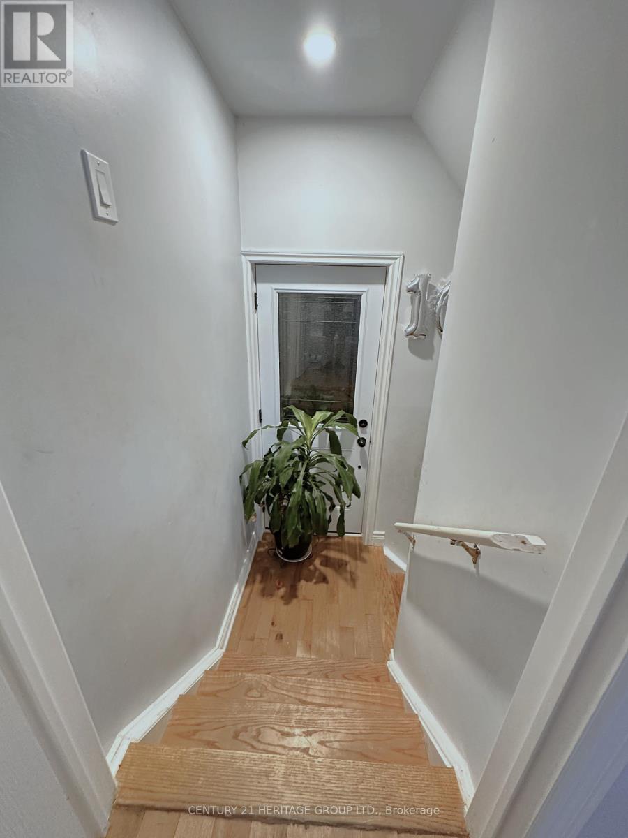 192 Covent Crescent, Aurora, Ontario  L4G 6P9 - Photo 38 - N12411610