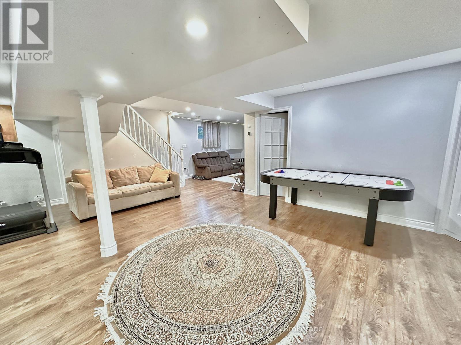 192 Covent Crescent, Aurora, Ontario  L4G 6P9 - Photo 40 - N12411610