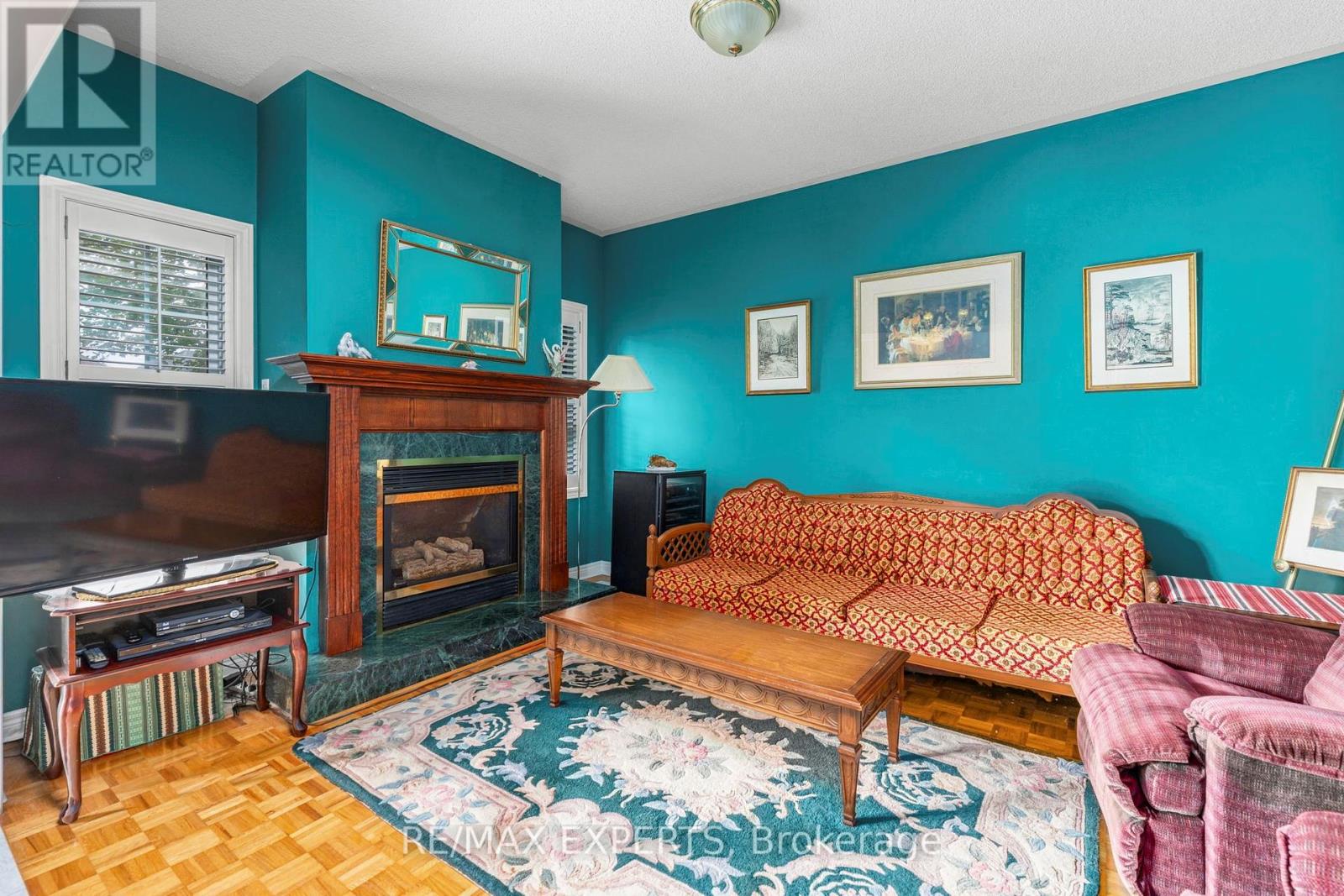 35 Falkirk Crescent, Vaughan, Ontario  L6A 2E3 - Photo 11 - N12411628