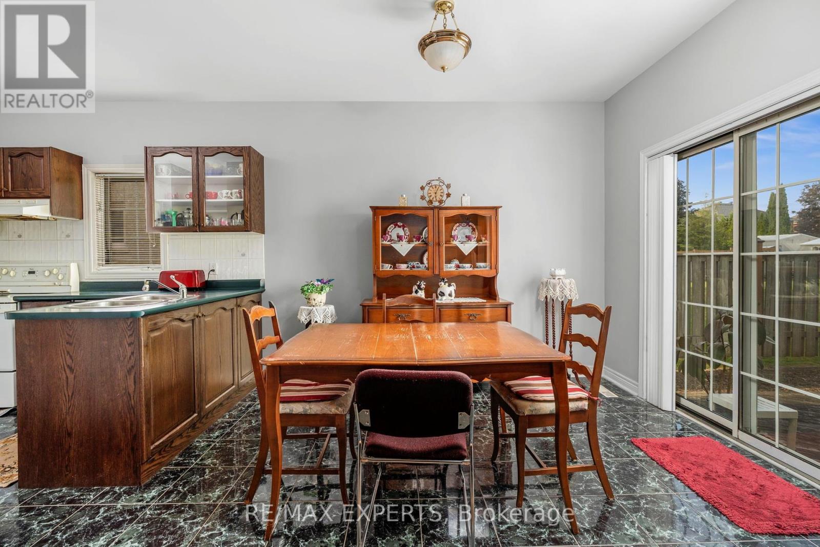 35 Falkirk Crescent, Vaughan, Ontario  L6A 2E3 - Photo 16 - N12411628