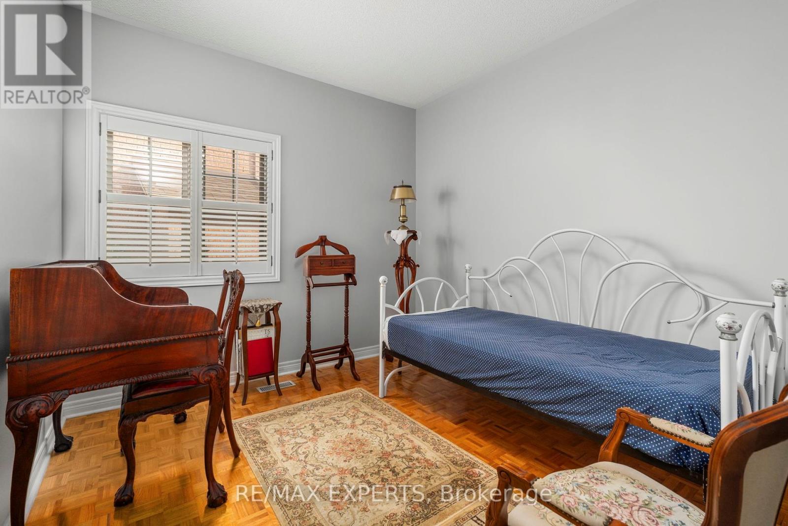 35 Falkirk Crescent, Vaughan, Ontario  L6A 2E3 - Photo 18 - N12411628