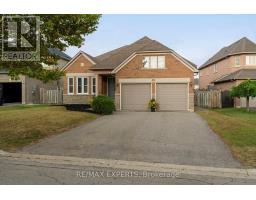 35 FALKIRK CRESCENT, Vaughan, Ontario