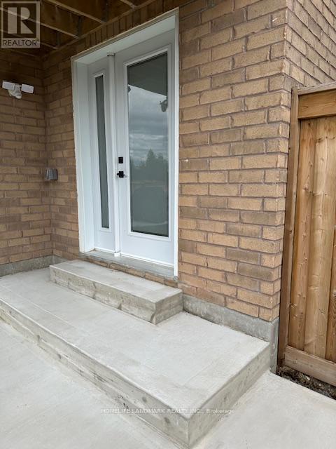 409 Seaview Heights, East Gwillimbury, Ontario  L9N 0Y4 - Photo 10 - N12411647