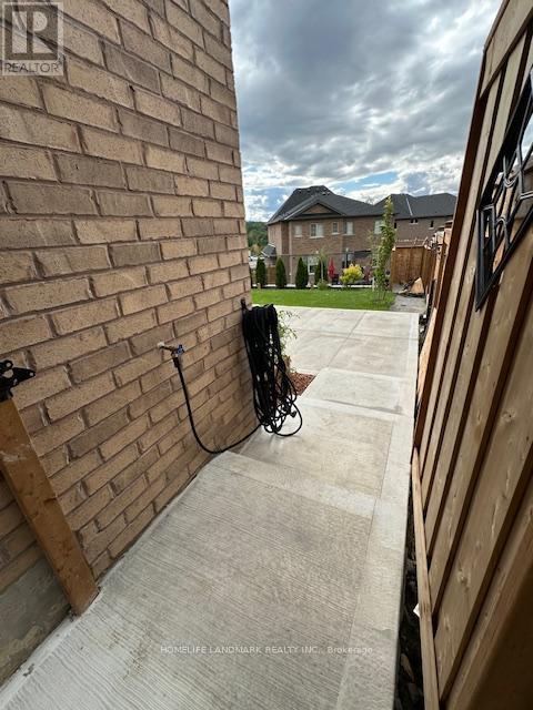 409 Seaview Heights, East Gwillimbury, Ontario  L9N 0Y4 - Photo 5 - N12411647