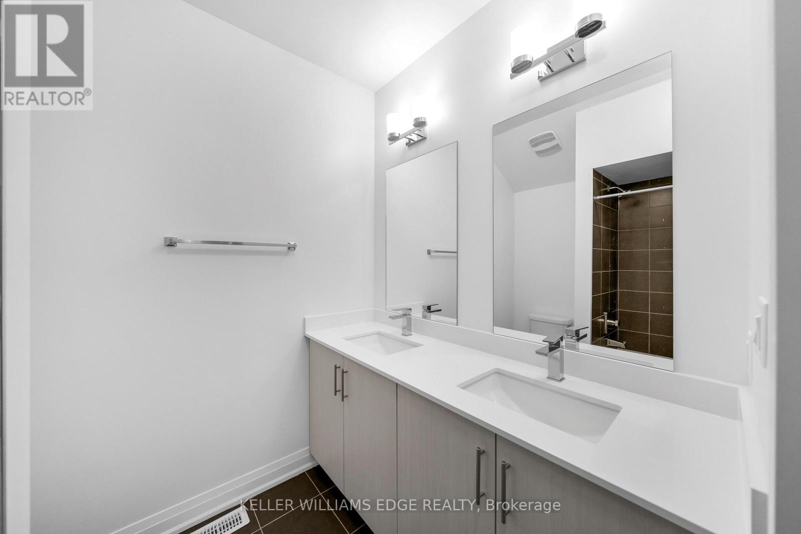 2 David Worgan Trail, Uxbridge, Ontario  L9P 0A1 - Photo 15 - N12411691
