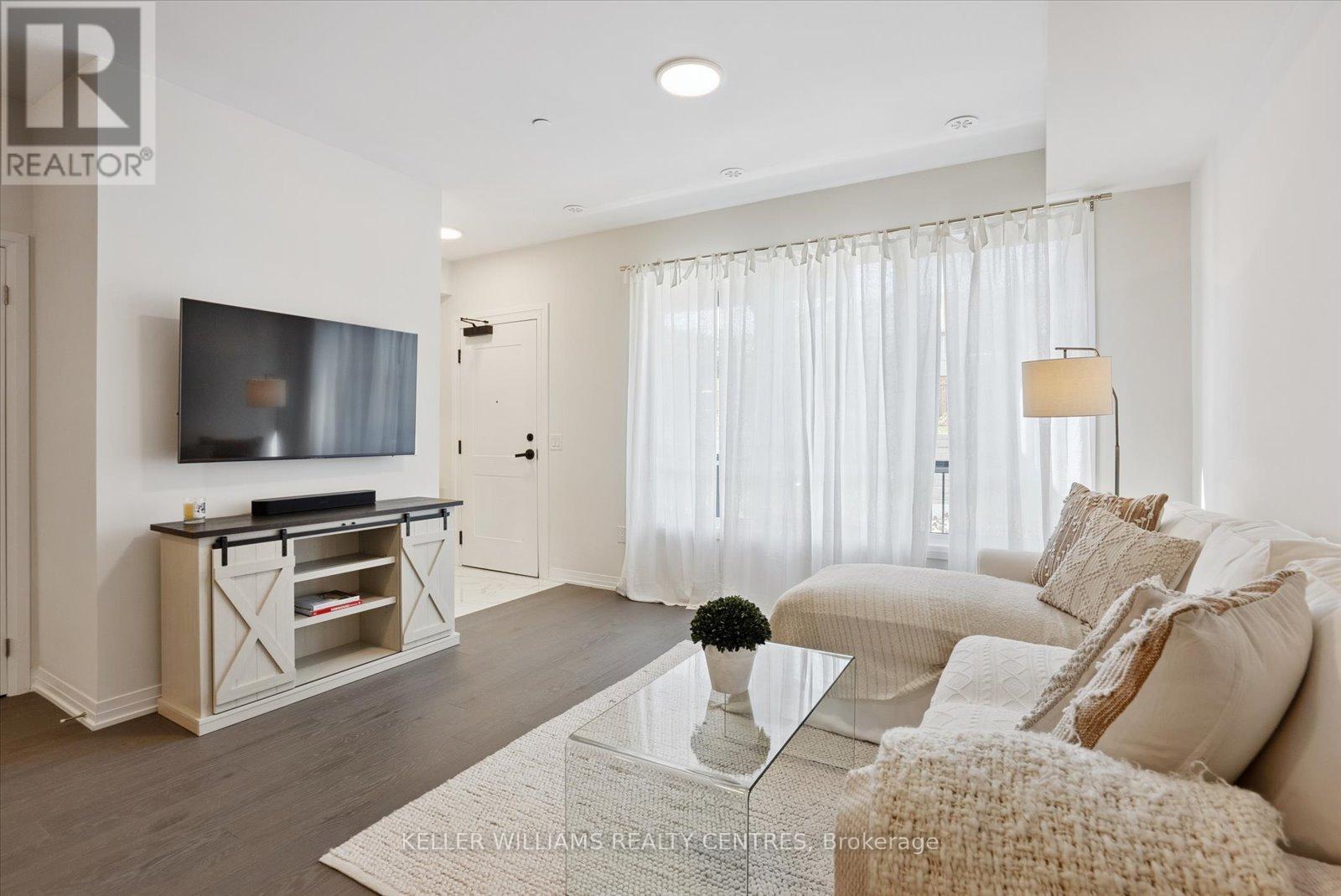 15 - 50 Baynes Way, Bradford West Gwillimbury, Ontario  L3Z 4M4 - Photo 6 - N12411698