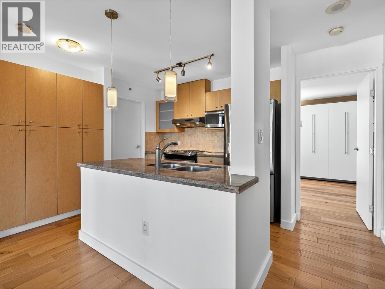 907 124 W 1st Street, North Vancouver, British Columbia  V7M 3N3 - Photo 5 - R3049421