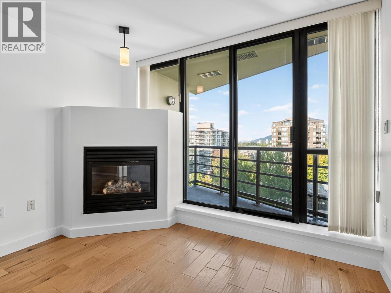 907 124 W 1st Street, North Vancouver, British Columbia  V7M 3N3 - Photo 4 - R3049421